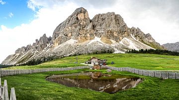Dolomites - The mountains of Italy by Be More Outdoor