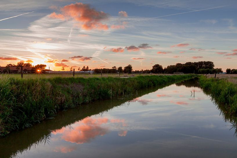 Zonsondergang boven Hollandse polder par Marc Vermeulen