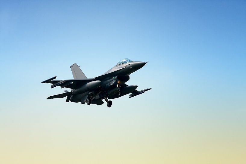 F-16 Landing van Jan Brons