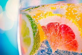 Boisson pétillante aux fruits avec bulles sur Poster Art Shop