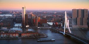 Entdecken Sie die Schönheit von Rotterdam auf einem Foto