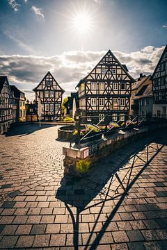 Marktplein in het historische stadscentrum van Wetzlar van Fotos by Jan Wehnert