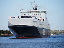 DFDS roll-on-roll-off in Zelate by Atelier Liesjes