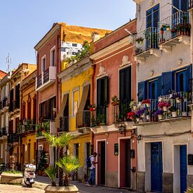 Gekleurde huizen van Cagliari van Rene Siebring