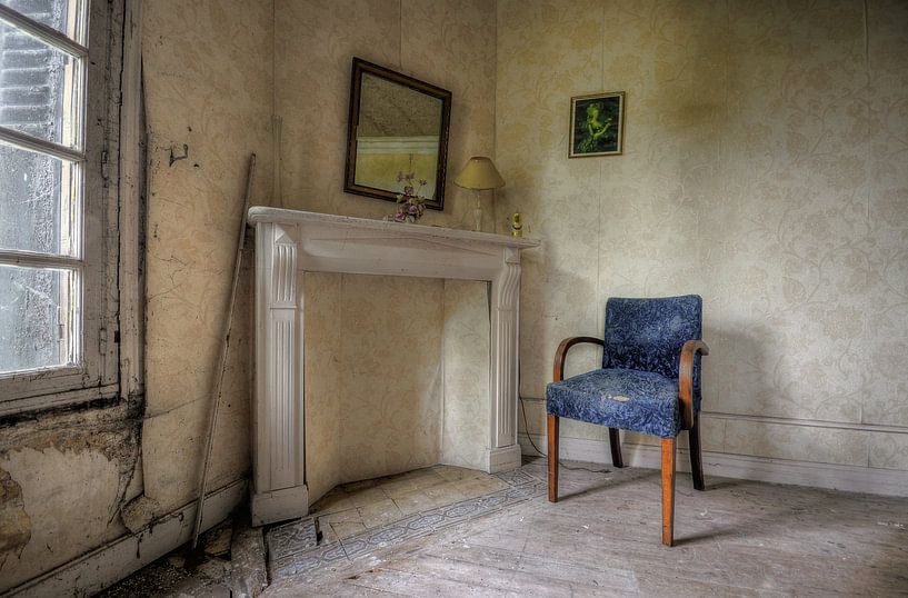 De Blauwe Stoel by Kurt Dendooven