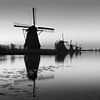 Windmühlen in den Niederlanden in schwarzweiss . von Manfred Voss, Schwarz-weiss Fotografie