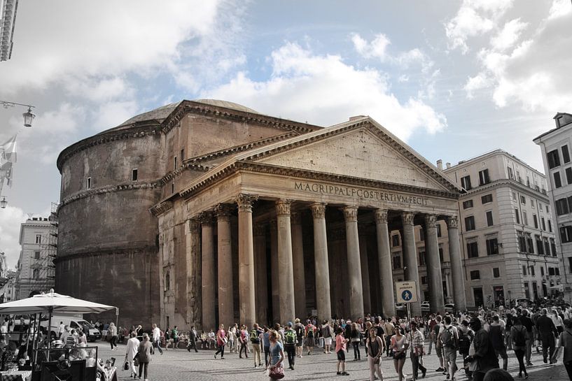 romance, pantheon, holidays, atmosphere and conviviality by Eveline De keukelaere