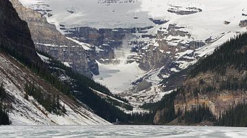 Avalanche in Lake Louise
