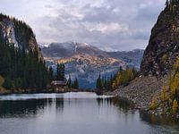 Fall Hike to Lake Agnes