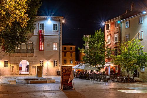 Kroatië : Uitzicht vanaf het plein van de 5 fonteinen
