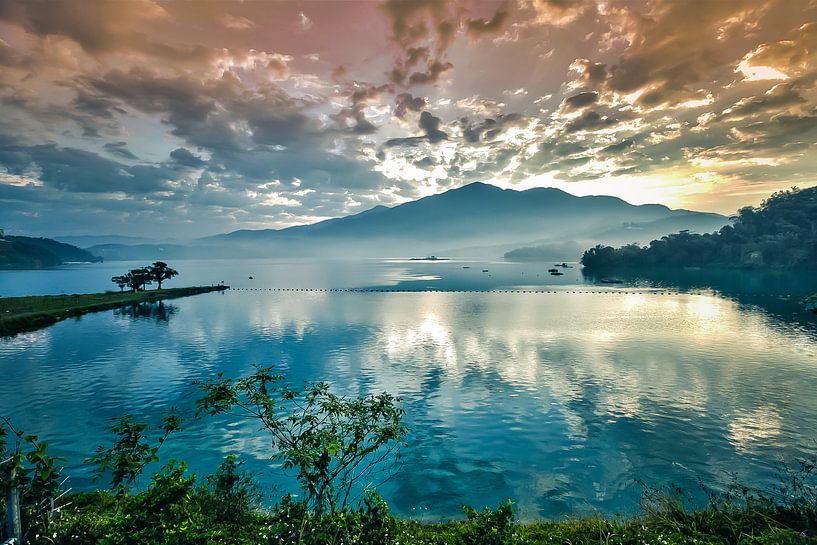 Sun Moon Lake, Nantou, Taiwan van HansKl
