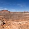 Panoramisch vulkaanlandschap op Lanzarote van Victor van Dijk