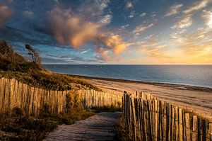 Zonsondergang op strand van Ile de Ré van Peschen Photography