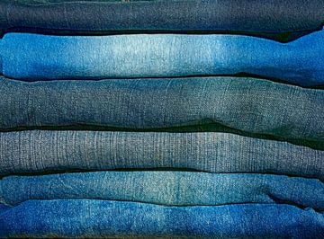 Jolly Jeans - Denim by Caroline Lichthart