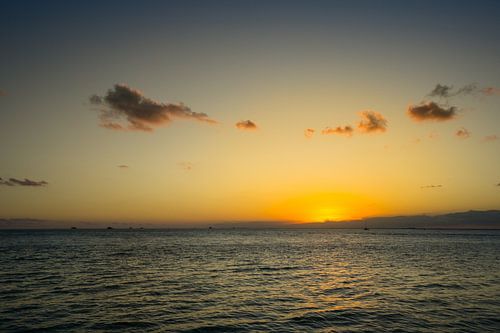 USA, Floride, Océan de Key Biscayne au coucher de soleil orange romantique
