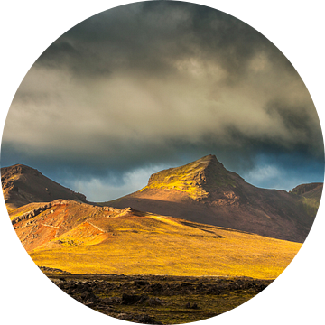 Landschap in het binnenland van IJsland van Chris Stenger