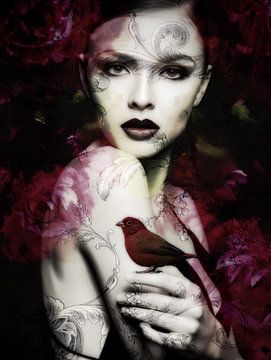 Lady Bird | Een portret van een vrouw met vogel van Wil Vervenne