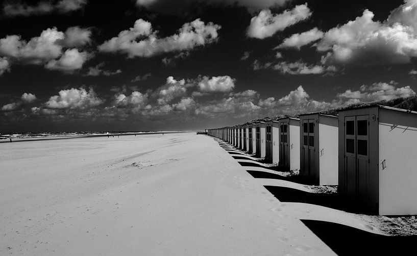 Strandhuisjes Texel bij Paal 28 van Barend Koper