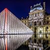 De Louvre Piramide van Johan Vanbockryck