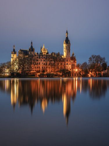 Kasteel Schwerin bij nacht