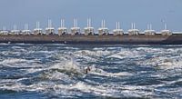 Oosterscheldekering in de golven