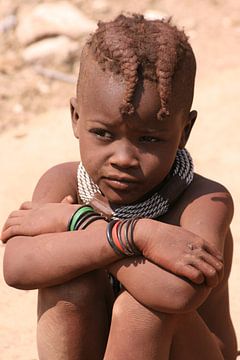 Himba boy van Jan-Willem Mantel