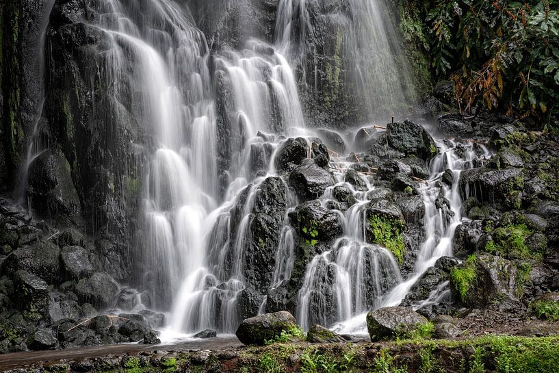 Longue exposition d'une chute d'eau aux Açores par Heiko Meier