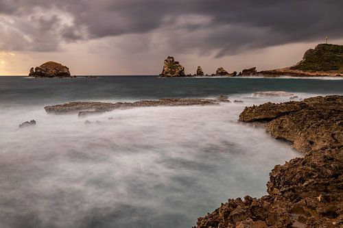 Pointe des Chateau dramatische lange belichting op Guadeloupe
