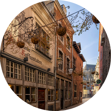 Körbergasse in Aken met zicht op de Dom – Historische stadsromantiek