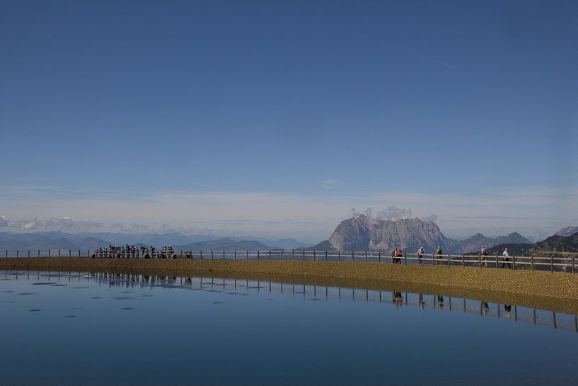 Hemelsblauw meer in Oostenrijk  von Ronald De Neve