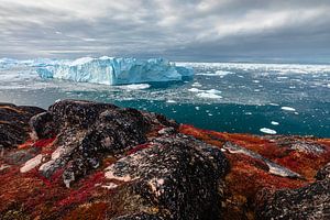 Roche de glace au large de la côte de la baie de Disko (Disko Bay)