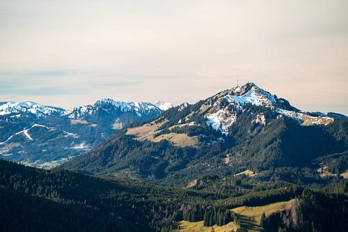 Herfstuitzicht van de Grünten