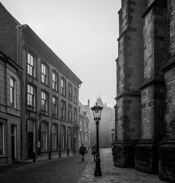 Achter de Domkerk. by Robin Pulles