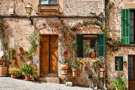 Mediterranean charm in Alcúdia by Bas Potman