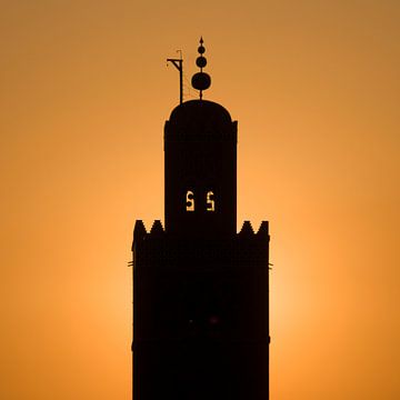 Koutoubia mosque Marrakech in evening by Keesnan Dogger Fotografie