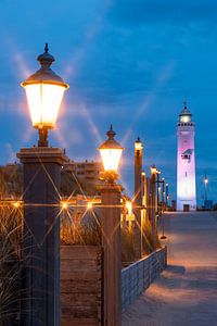 Phare de Noordwijk à l'heure bleue