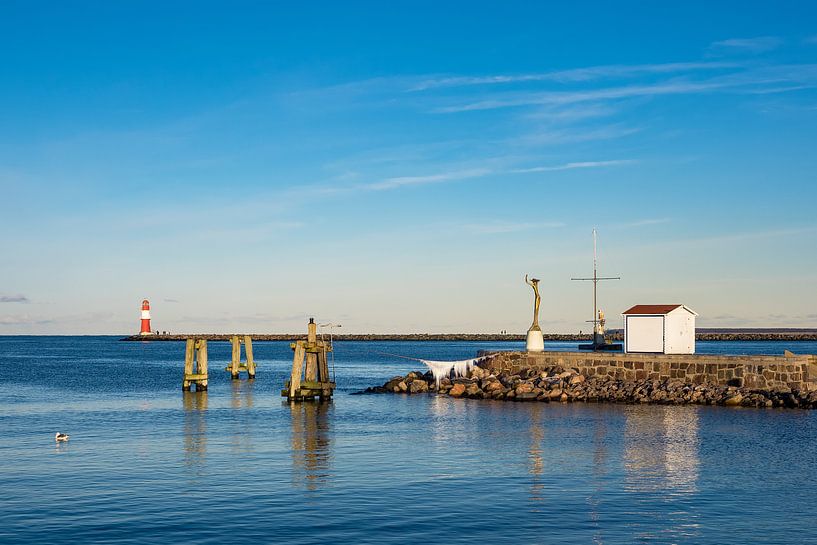 Mole an der Ostseeküste in Warnemünde von Rico Ködder