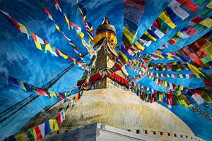 Pagode dorée (stupa) Boudhanath - bastion bouddhiste au Népal sur Chihong