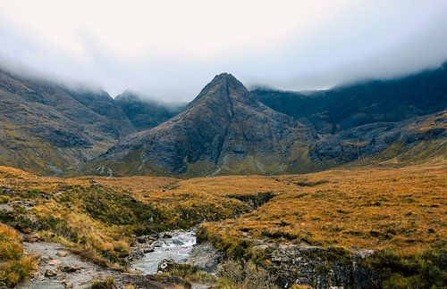 De prachtige Fairy Pools in de Coire Valley op het Schotse eiland Skye.