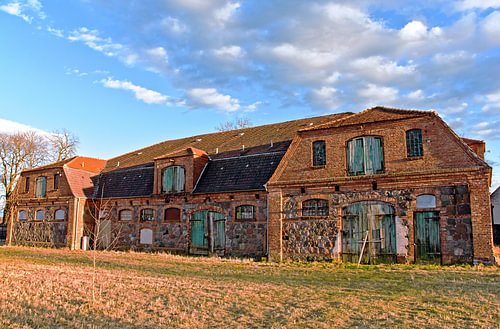Verlassener, märchenhafter Gutshof in Wölsickendorf