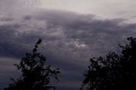 Donkere wolken van Laurens Rijswijk thumbnail