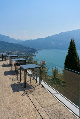 Uitzicht op het Gardameer