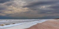 Panorama dunkle Wolken über dem Strand von Remco Bosshard Miniaturansicht