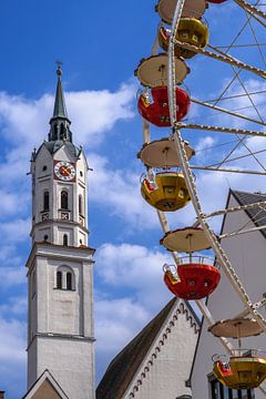 Historic retro Ferris wheel in Schrobenhausen by ManfredFotos