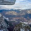 Garmisch-Partenkirchen: Blick von der Bergstation der Alpspitzbahn hinab ins Tal von t.ART
