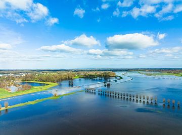 Hoogwater in de Vecht bij stuw Vilsteren