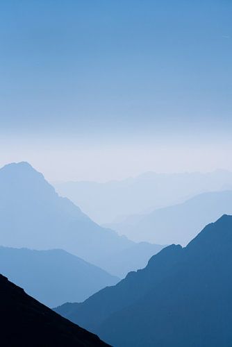The Blue Mountains No.2