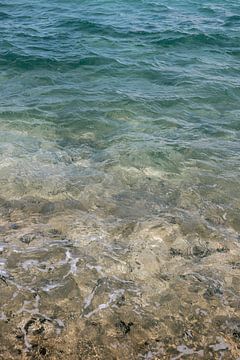 Het blauwe water van Mykonos | Fotoprint oceaan natuur | Griekenland reisfotografie van HelloHappylife