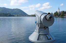 Télescope au lac Schliersee en Bavière sur Lensw0rld