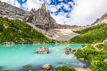 Lago di Sorapis in the Dolomites by Gunter Nuyts